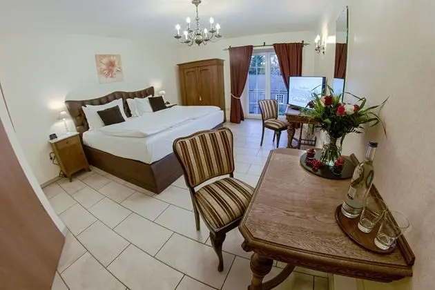 Classic Tek Büyük Yataklı Oda