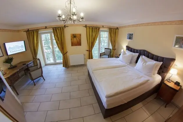 Classic Tek Büyük Yataklı Oda