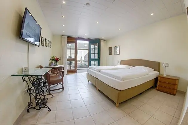 Classic Tek Büyük Yataklı Oda