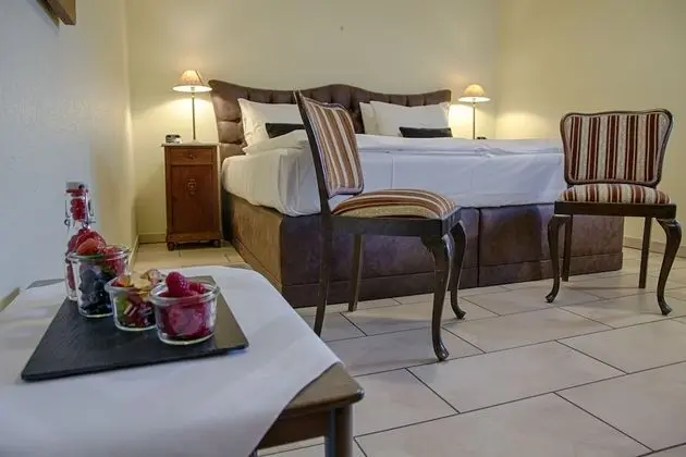 Classic Tek Büyük Yataklı Oda