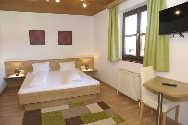 Business Stüdyo (Edelweiß)