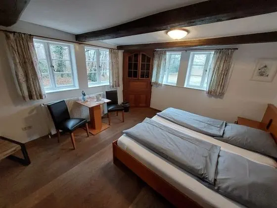 Tek Büyük Yataklı Oda