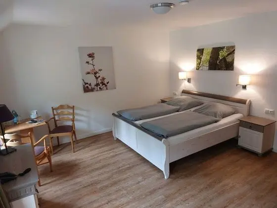 Tek Büyük Yataklı Oda