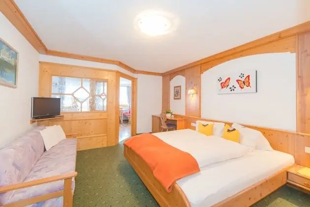 Stüdyo (Halserberg)