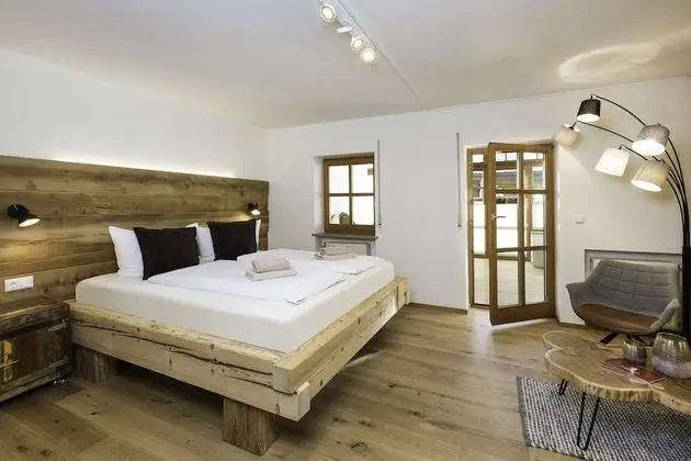 Tek Büyük Yataklı Oda, Balkon, Dağ Manzaralı