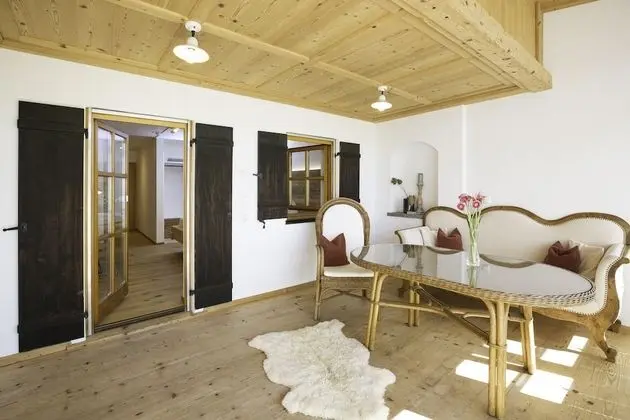 Tek Büyük Yataklı Oda, Balkon, Dağ Manzaralı