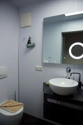 Tek Büyük Yataklı Oda, Balkon, Dağ Manzaralı