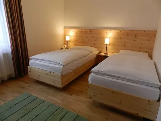 Tek Büyük Yataklı Oda, Sigara İçilmez