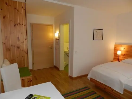 Tek Büyük Yataklı Oda, Sigara İçilmez