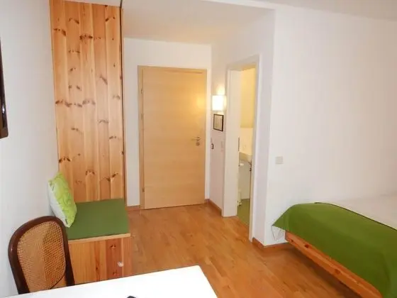 Tek Büyük Yataklı Oda, Sigara İçilmez