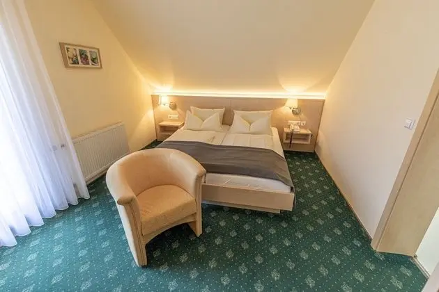 Standard Tek Büyük Yataklı Oda