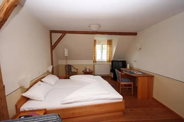 Comfort Tek Büyük Yataklı Oda