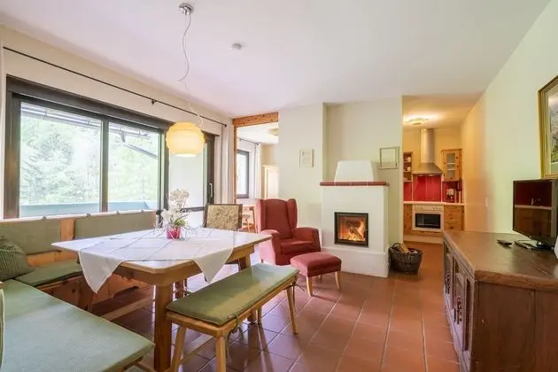 Standard Apart Daire (60€ Cleaning Fee on top of rate)