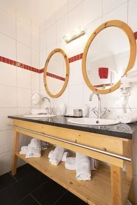 Standard Apart Daire (60€ Cleaning Fee on top of rate)