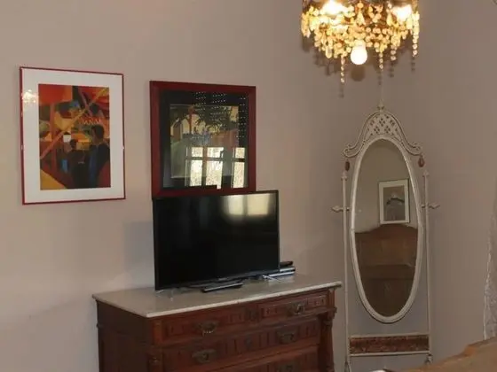 Classic Tek Büyük veya İki Ayrı Yataklı Oda, Banyolu/Duşlu