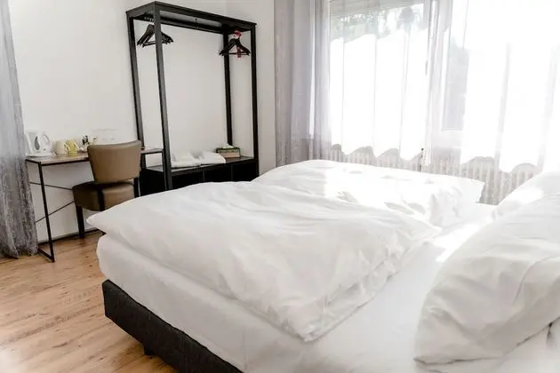 Standard Tek Büyük Yataklı Oda, Özel Banyo, Bahçe Manzaralı
