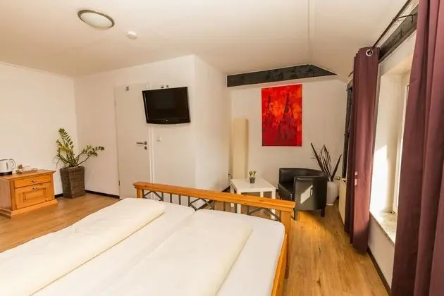 Standard Tek Büyük Yataklı Oda, Özel Banyo, Avlu Manzaralı