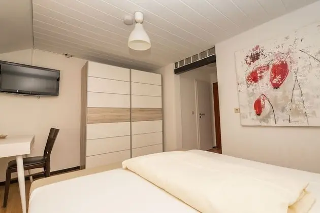 Standard Tek Büyük Yataklı Oda, Özel Banyo, Avlu Manzaralı