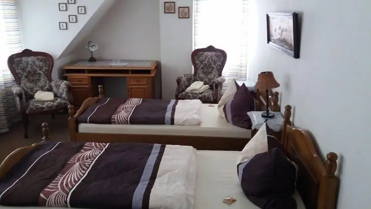 Tek Büyük Yataklı Oda