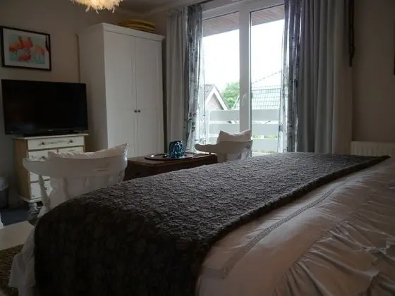 Romantic Tek Büyük Yataklı Oda, Avlu Manzaralı (Federzimmer)