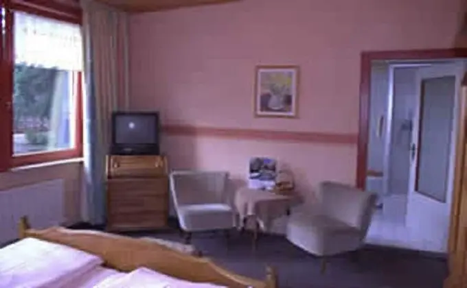 Tek Büyük Yataklı Oda