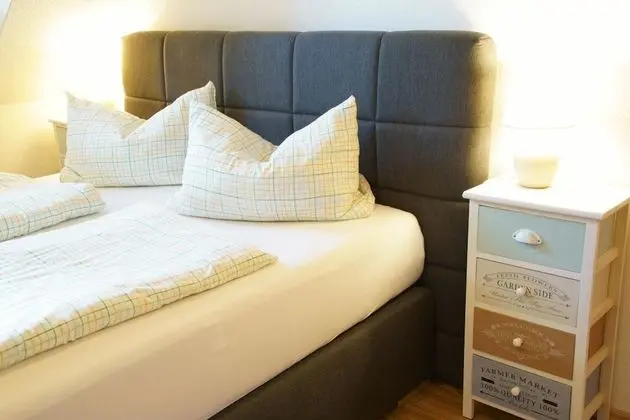 Classic Apart Daire, 2 Yatak Odası, Balkon, Bahçe Manzaralı