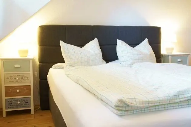 Classic Apart Daire, 2 Yatak Odası, Balkon, Bahçe Manzaralı