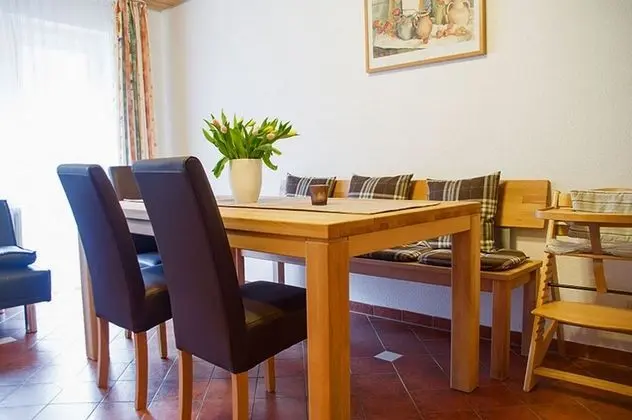 Classic Apart Daire, 2 Yatak Odası, Balkon, Bahçe Manzaralı