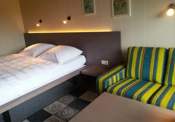 Büyük Yataklı Tek Kişilik Oda