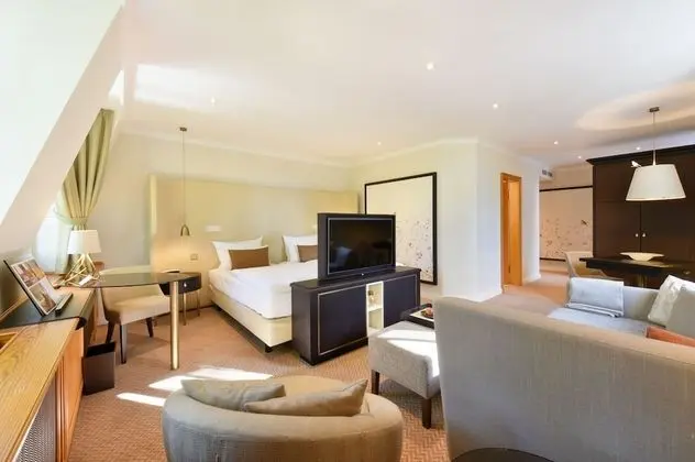 Deluxe Oda (Boutique)