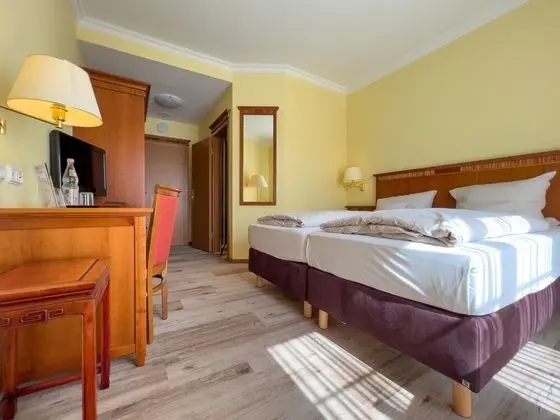 Classic Tek Büyük Yataklı Oda