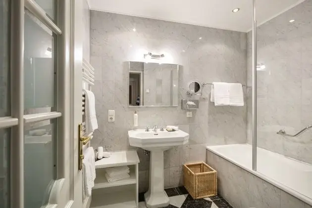 Comfort Tek Büyük Yataklı Oda, Göl Manzaralı (Herrenhaus)