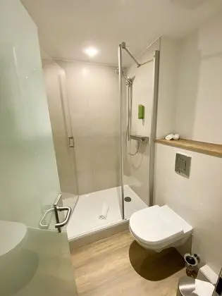 Classic Tek Büyük Yataklı Oda