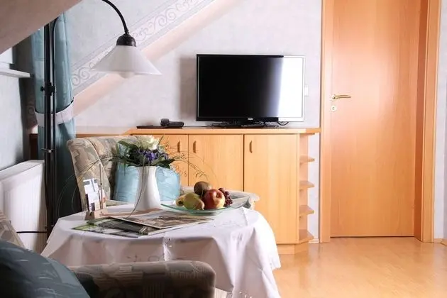 Comfort Tek Büyük Yataklı Oda (Gaestehaus)