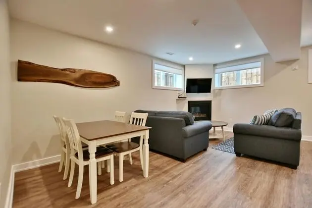 2 Bed /2 Bath Suite