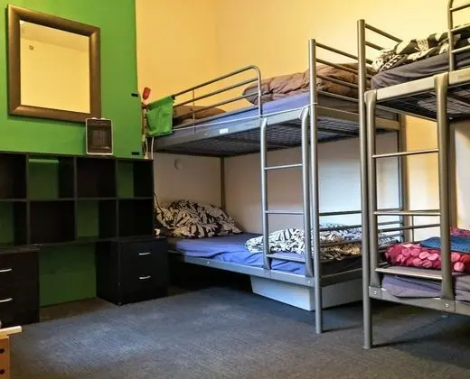 Ortak Ranzalı Oda, Sadece kadınlar için