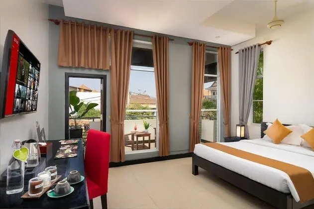 Deluxe Tek Büyük Yataklı Oda, Bahçe Manzaralı