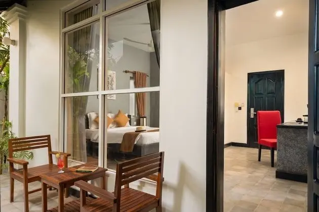 Deluxe Tek Büyük Yataklı Oda, Bahçe Manzaralı