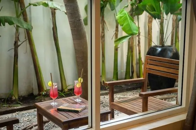 Deluxe Tek Büyük Yataklı Oda, Bahçe Manzaralı