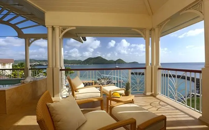 2 Bedroom Butler Ocean View Villa Suite with plunge pool