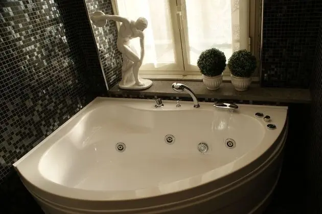 Deluxe Süit, Jakuzi