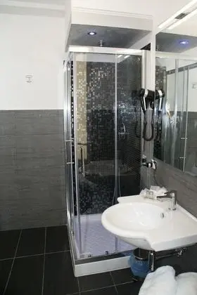 Superior Tek Büyük veya İki Ayrı Yataklı Oda