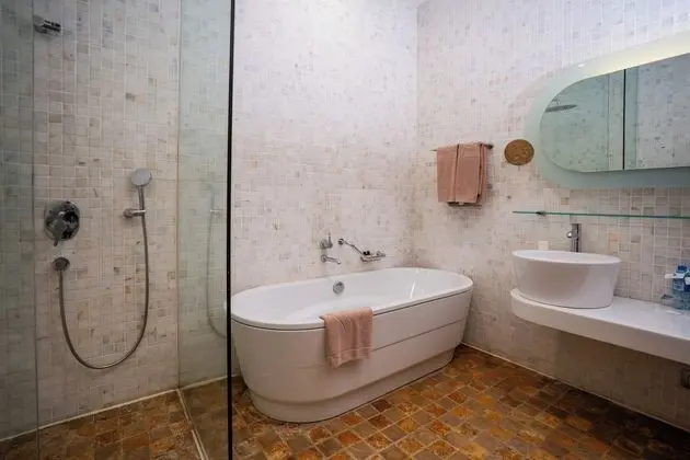 Deluxe Tek Büyük Yataklı Oda, Şehir Manzaralı