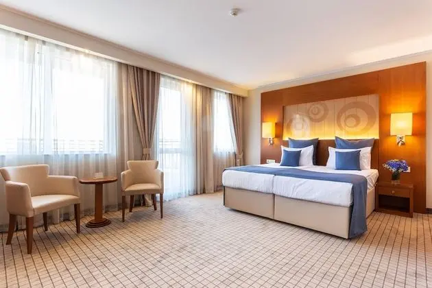 Standard Double or Twin Room, Balcony, Pool/Mountain View