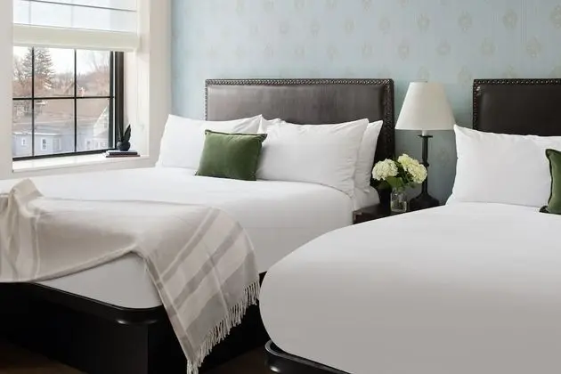 Standard Oda, 2 Büyük (Queen) Boy Yatak