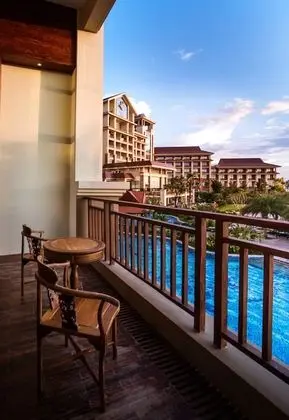 Deluxe Tek Büyük Yataklı Oda, 1 Yatak Odası, Balkon, Nehir Manzaralı