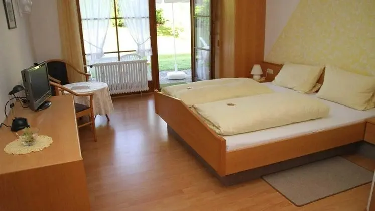 Tek Büyük Yataklı Oda, 1 Yatak Odası