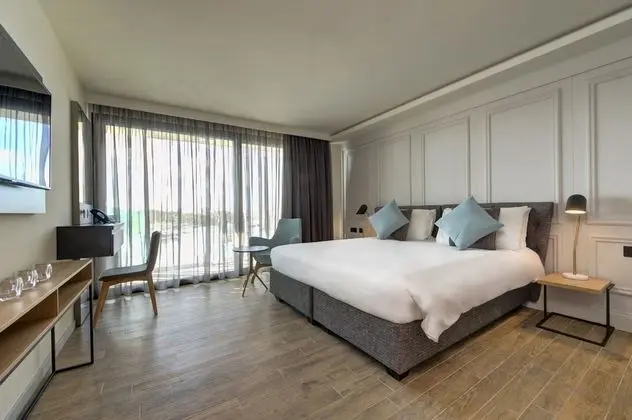 Luxury Tek Büyük Yataklı Oda