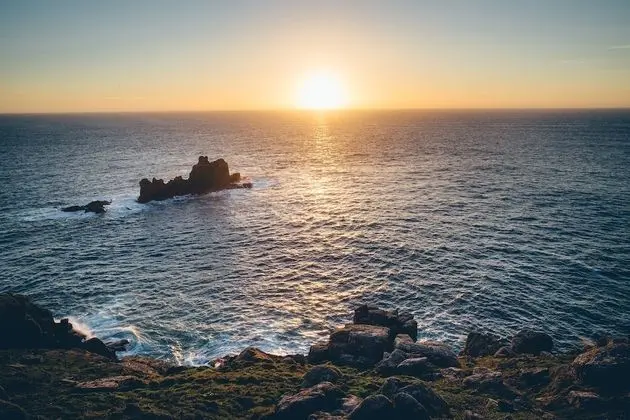 Tek Büyük veya İki Ayrı Yataklı Oda, Deniz Manzaralı