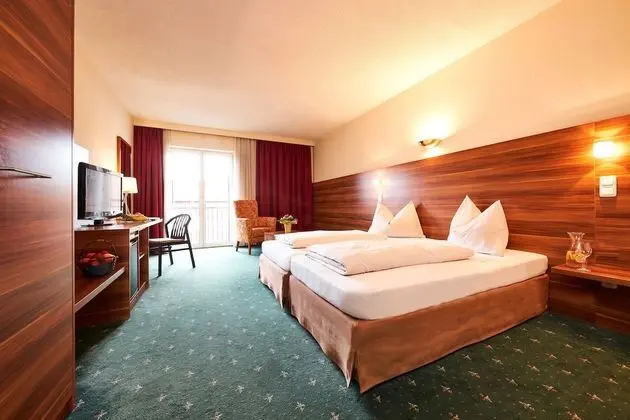 Classic Tek Büyük Yataklı Oda